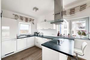 🏡 61 m² innen. 29 m² Dachterrasse. 2-Zimmer-Penthouse + Keller, Aufzug & Einbauküche in Meckenheim – Auf dem Steinbüchel 45, 53340 Meckenheim – Vorschaubild 12