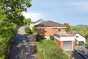 Haus in Höhenlage mit Baugrundstück & Ausbaupotenzial -Wachtberg-Niederbachem – Die vollständige Adresse der Immobilie erhältst du vom Anbieter., 53343 Wachtberg – Vorschaubild 3