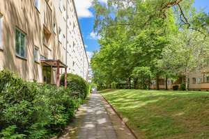 Sanierungsbedürftige 3-Zimmerwohnung | 67 m² | Balkon | Keller | Bezugsfrei – Die vollständige Adresse der Immobilie erhältst du vom Anbieter., 12169 Steglitz, Berlin – Vorschaubild 19
