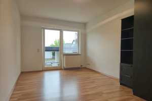 IDYLIC & SPACIOUS LIVING! Charming semi-detached house with secluded garden *Dog allowed* – Main-Taunus-Kreis – Vorschaubild 21