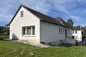 Sonniges Eigenheim mit großem Garten - ihr neues Familienglück wartet auf Sie! – Die vollständige Adresse der Immobilie erhältst du vom Anbieter., 53359 Rheinbach – Vorschaubild 3