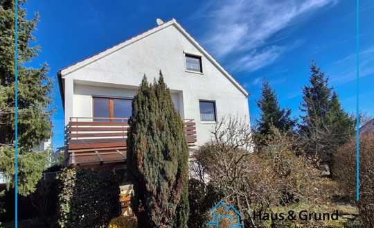 Sonniges Einfamilien-Reiheneckhaus mit 418 m² Grundstück in beliebter Lage