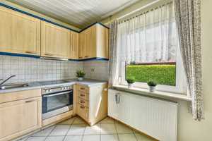 Ideal für die junge Familie.....Wohnhaus mit Garage und großem Garten in ruhiger Lage – Fritz-Reuter-Straße 27, 26954 Wesermarsch (Kreis) – Vorschaubild 5