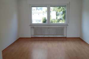 Helle 3,5-Zimmer-Wohnung mit Balkon in Koblenz-Güls