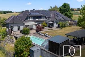 5.176m² Grundstücksfläche! Energieeffiziente Luxusvilla in ruhiger Lage mit Pool – Die vollständige Adresse der Immobilie erhältst du vom Anbieter., 95473 Creußen – Vorschaubild 1
