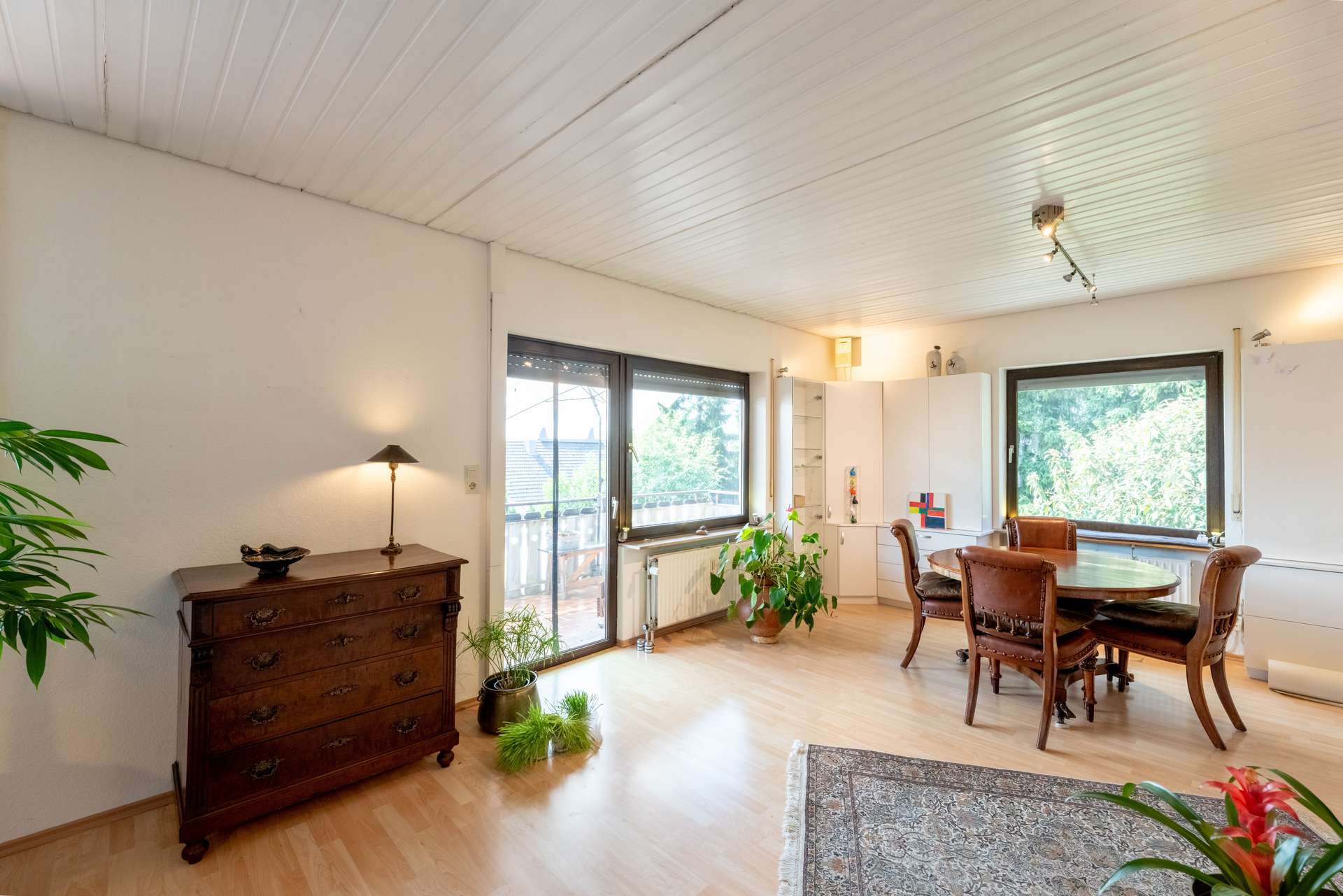 Immobilie in Nagold - Solides Mehrfamilienhaus mit Potenzial – großzügiges Grundstück & flexible Nutzungsmöglichkeiten - Bild 0