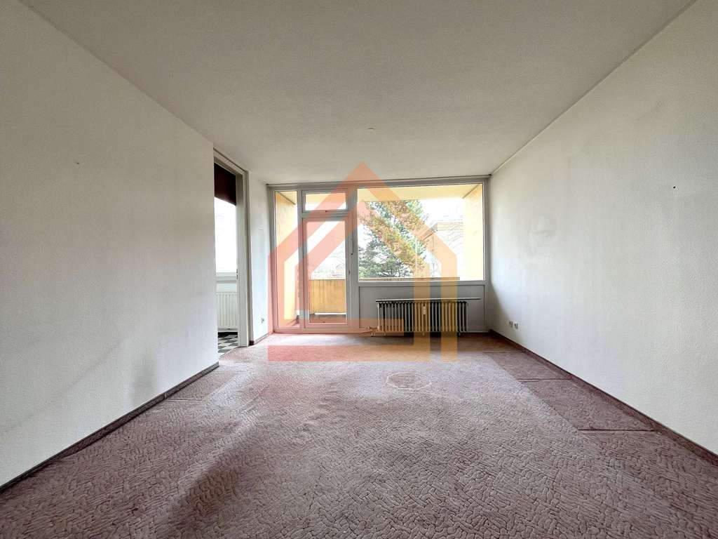 Immobilie in Pulheim - Bezugsfreie, zentral gelegene 2-Zimmer-Wohnung mit PKW-Stellplatz in Pulheim - Bild 1