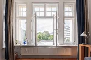 Klassischer Altbaucharme mit unverbaubarem Weitblick – 10997 Kreuzberg, Berlin – Vorschaubild 5