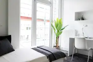 Frühjahrsangebot: Möbliertes Apartment in Düsseldorf- Rath! – Kanzlerstr. 8a, 40472 Düsseldorf – Vorschaubild 2