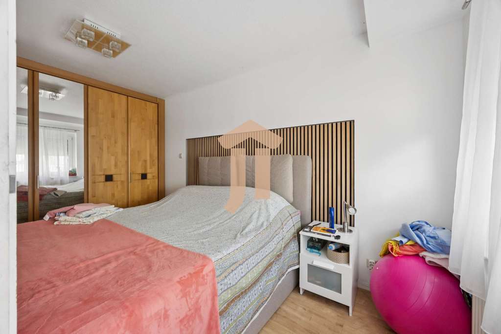 Immobilie in Ellhofen - 3 Mehrfamilienhaus mit Potential in Ellhofen sucht neuen Eigentümer - Bild 4