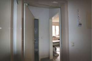 * 1 ZIMMER MIT BALKON IM ERDGESCHOSS*, DU-Rheinhausen, Augustastr. – Alte Krupp-Siedlung – Die vollständige Adresse der Immobilie erhältst du vom Anbieter., 47229 Friemersheim, Duisburg – Vorschaubild 3