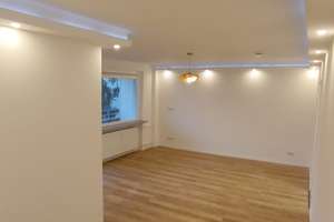 1 Ziwhg. KDB, Balkon, frisch renoviert, EBK, Zentral, abschließb. Garage optional, ab 01.09 – Zeppelinstraße 9, 65760 Eschborn – Vorschaubild 13