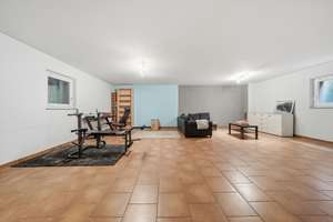 Großzügiges Einfamilienhaus in ruhiger Lichterfelder Lage mit Kamin, Garten, Garage und Vollkeller – Hasselfelder Weg 37, 12209 Lichterfelde, Berlin – Vorschaubild 13
