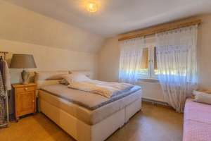 Viel Platz für Familie, Generationen oder Vermietung – Wohnhaus mit Einliegerwohnung ! – Die vollständige Adresse der Immobilie erhältst du vom Anbieter., 26556 Westerholt – Vorschaubild 17