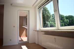 Attraktive 2,5-Zimmer-Wohnung mit Südblick ins Grüne – Achtern Born 13, 22549 Hamburg – Vorschaubild 6