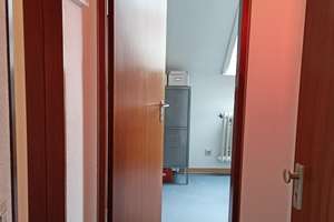 2-Zi.-DG-Wohnung in gehobener Lage. Balkon. Stellplatz. Vermietet – Orplidstraße 17, 70567 Sonnenberg, Stuttgart – Vorschaubild 6