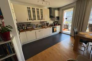 Alltagstaugliche 4-Zimmer-Wohnung mit Balkon in Heidelberg Bergheim