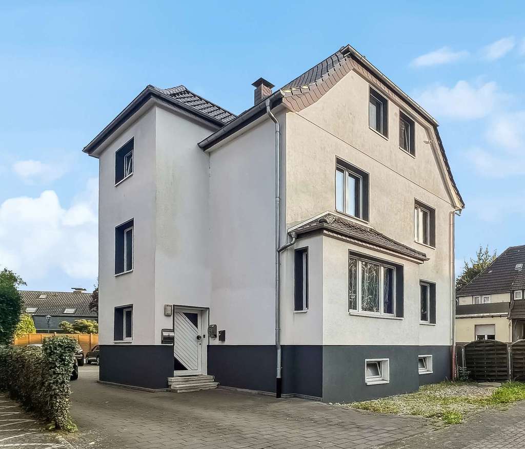 Mehrfamilienhaus mit großem Grundstück in zentraler Lage von Gütersloh