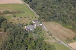 Landwirtschaftlicher Betrieb mit 2 Wohnhäusern und vielen Möglichkeiten in Rhens – Kronenhof 1-2, 56321 Rhens – Vorschaubild 2