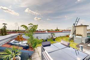 Penthouse der Extraklasse: 3 Zimmer, Balkon, Dachterrasse und privater Stellplatz