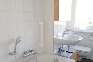 Charmante 2-Zi-Whg, sehr hell, Balkon, Einbauküche, Parkett – Mammutring 43, 38226 Lebenstedt, Salzgitter – Vorschaubild 8