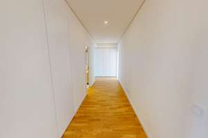 Großzügige und lichtdurchflutete 3-Zimmer-Wohnung an der Elbspitze – Am Strandkai 21, 20457 HafenCity, Hamburg – Vorschaubild 3
