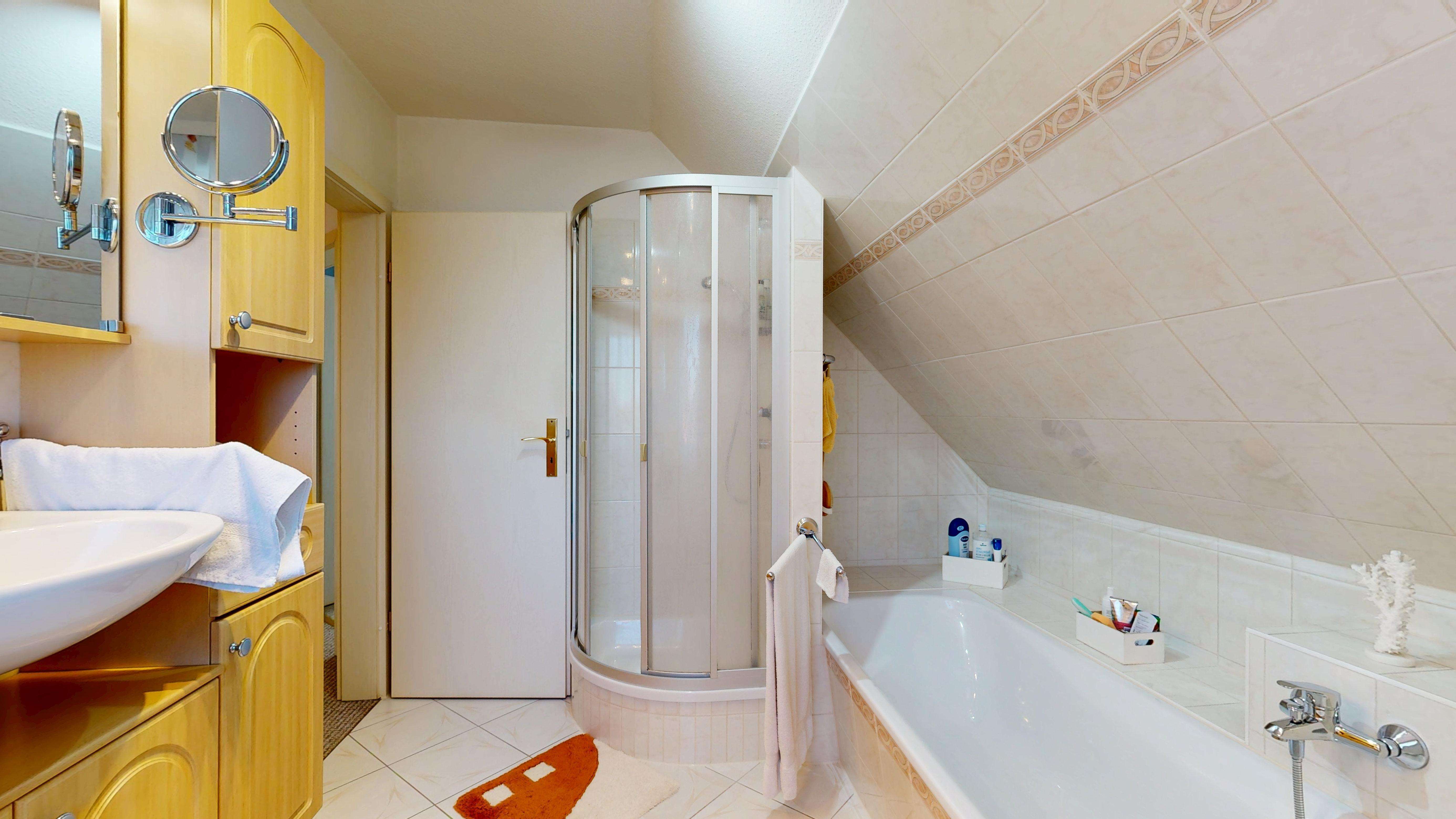 Immobilie in Briesen (Mark) - Top gepflegtes Haus + großes Grundstück + provisionsfrei mit maklerlos-verkaufen.de - Bild 3