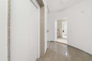 REPRÄSENTATIVE 5-ZIMMER-WOHNUNG IN MITTE
IM MEDITERRANEN FLAIR
MIT ALLEM, WAS DAZU GEHÖRT – Die vollständige Adresse der Immobilie erhältst du vom Anbieter., 10179 Mitte (Ortsteil), Berlin – Vorschaubild 5