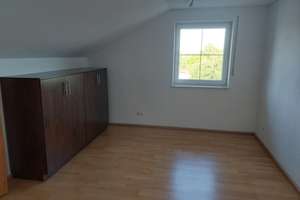 Schöne 4-Zimmer-Doppelhaushälfte mit gehobener Innenausstattung und EBK in Reichstorf – Reichstorf 100, 94428 Eichendorf – Vorschaubild 22