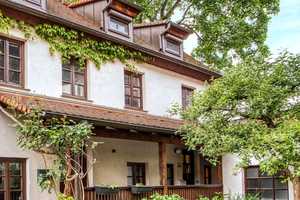 Ein stilvolles Zuhause mit Herz – charmante Doppelhaushälfte in zentraler, ruhiger Lage Erlangens ! – Erlangen – Vorschaubild 1