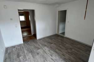 Einfamilienhaus mit Einliegerwohnung in Albertshausen – Die vollständige Adresse der Immobilie erhältst du vom Anbieter., 97688 Bad Kissingen – Vorschaubild 10