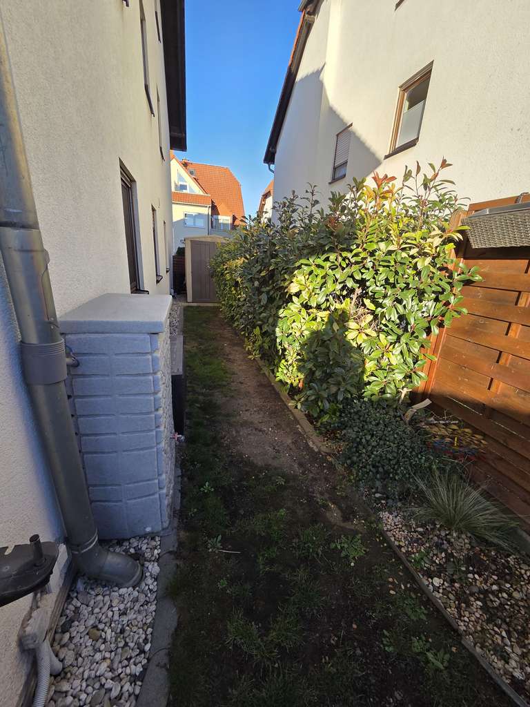 Immobilie in Reilingen - 3-Zimmer Erdgeschosswohnung mit Garten, Garagen, Klimaanlage in Reilingen - Bild 3