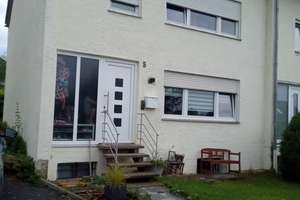 Gepflegtes Reihenendhaus mit Garten  – Die vollständige Adresse der Immobilie erhältst du vom Anbieter., 74363 Güglingen – Vorschaubild 2