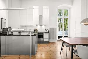 Modernes Stadtleben - 2,5-Zimmer-Wohnung nahe Savignyplatz – Die vollständige Adresse der Immobilie erhältst du vom Anbieter., 10623 Charlottenburg, Berlin – Vorschaubild 2