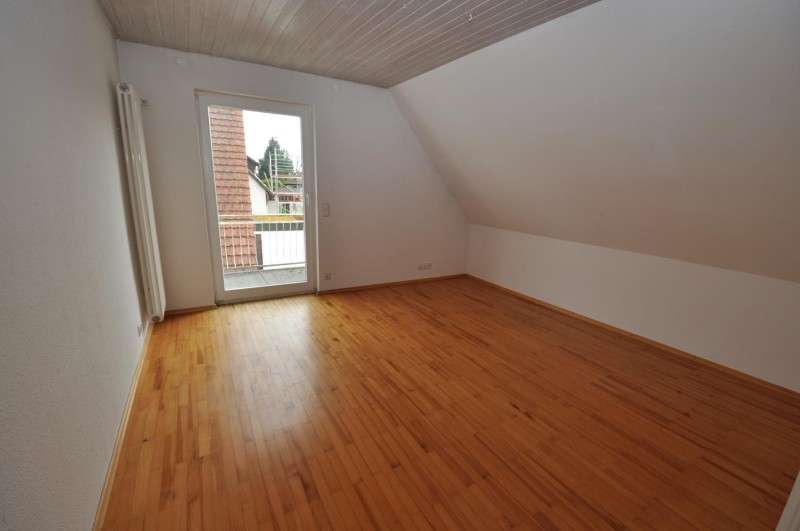 Immobilie in Bodman-Ludwigshafen - Großzügiges Einfamilienhaus mit Indoor-Pool und schönem Garten in Bodman - Teilseesicht - frei  - Bild 0