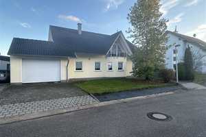 Traumhaftes Einfamilienhaus mit Garten/Außen Pool/Sauna/ und Garage
 – Stadtverband Saarbrücken (Kreis) – Vorschaubild 1