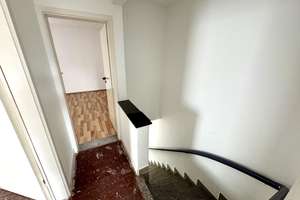 Zwei Wohnhäuser mit Gewerbe, großem Lager und 4 Garagen in Leverkusen Bürrig – Die vollständige Adresse der Immobilie erhältst du vom Anbieter., 51371 Bürrig, Leverkusen – Vorschaubild 16