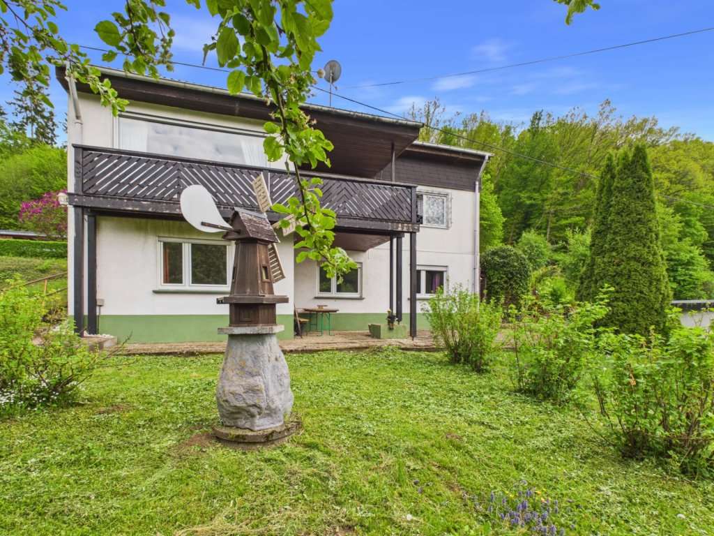 Immobilie in Birresborn - Ein- bis Zweifamilienhaus mit herrlichem Blick ins Grüne - Bild 2