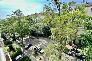 Gepflegte 4 - Zimmerwohnung mit 2 x Balkon in der Mitte Wiesbadens! – Bülowstrasse 7, 65195 Wiesbaden – Vorschaubild 4