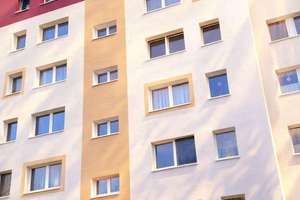 Großzügige 4-Zimmer-Wohnung mit Balkon in Neu-Hohenschönhausen – Die vollständige Adresse der Immobilie erhältst du vom Anbieter., 13057 Neu-Hohenschönhausen, Berlin – Vorschaubild 3