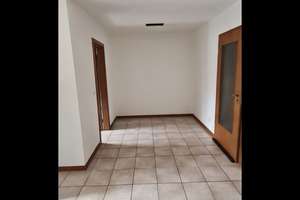 Helle 2-Zimmer-Dachgeschosswohnung mit Balkon in Mönchengladbach – Böningstr. 139, 41239 Hockstein, Mönchengladbach – Vorschaubild 2