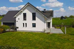 MODERN, FEIN, SCHÖN! EFH MIT DOPPELGARAGE & SONNIGEM GARTEN AM ORTSRAND! EIN ZUHAUSE! – Die vollständige Adresse der Immobilie erhältst du vom Anbieter., 87739 Breitenbrunn – Vorschaubild 5