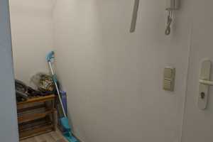 Ab 1. August! Besichtigung heute Abend! Teilmöbliertes Apartment, Balkon und EBK - Piccoloministraße – München – Vorschaubild 9
