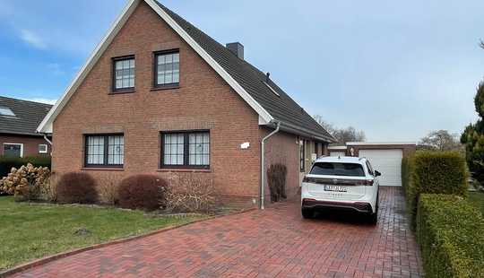 Bild von VERKAUFT - Gepflegtes Einfamilienhaus mit Garage und großem Grundstück in toller Sackgassenlage