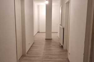 ACHTUNG PENDLER: Kernsanierte Wohnung (2022) mit EBK & 18,5 qm Keller: 3-ZKB-Hochparterre, Wiesbaden – Oranienstraße 55, 65185 Wiesbaden – Vorschaubild 5