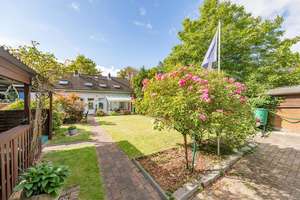 Wie aus dem Bilderbuch:
"Ensemblegeschütztes Zweifamilienhaus mit traumhaftem Gartenbereich"
 – Die vollständige Adresse der Immobilie erhältst du vom Anbieter., 21029 Bergedorf (Ortsteil), Hamburg – Vorschaubild 18
