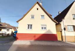 Großes Einfamilienhaus mit Gar