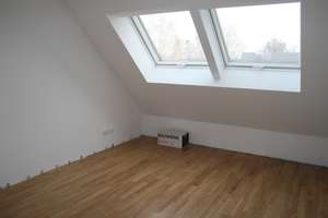 NEUBAU - CHARMANTE 2-ZIMMER-DACHGESCHOSSWOHNUNG