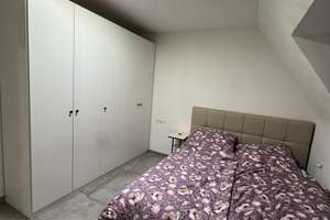 Helle 4-Zimmer Dachgeschosswohnung in Stuttgart-Untertürkheim – Lindenschulstraße 11, 70327 Lindenschulviertel, Stuttgart – Vorschaubild 11
