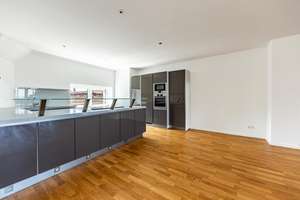 Ihr neues zu Hause für die gesamte Familie - Wohnen im Grünen mit toller Aussicht! – Die vollständige Adresse der Immobilie erhältst du vom Anbieter., 42285 Barmen, Wuppertal – Vorschaubild 8
